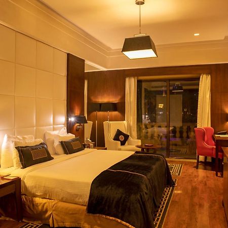 Della Resorts Лонавала Екстериор снимка