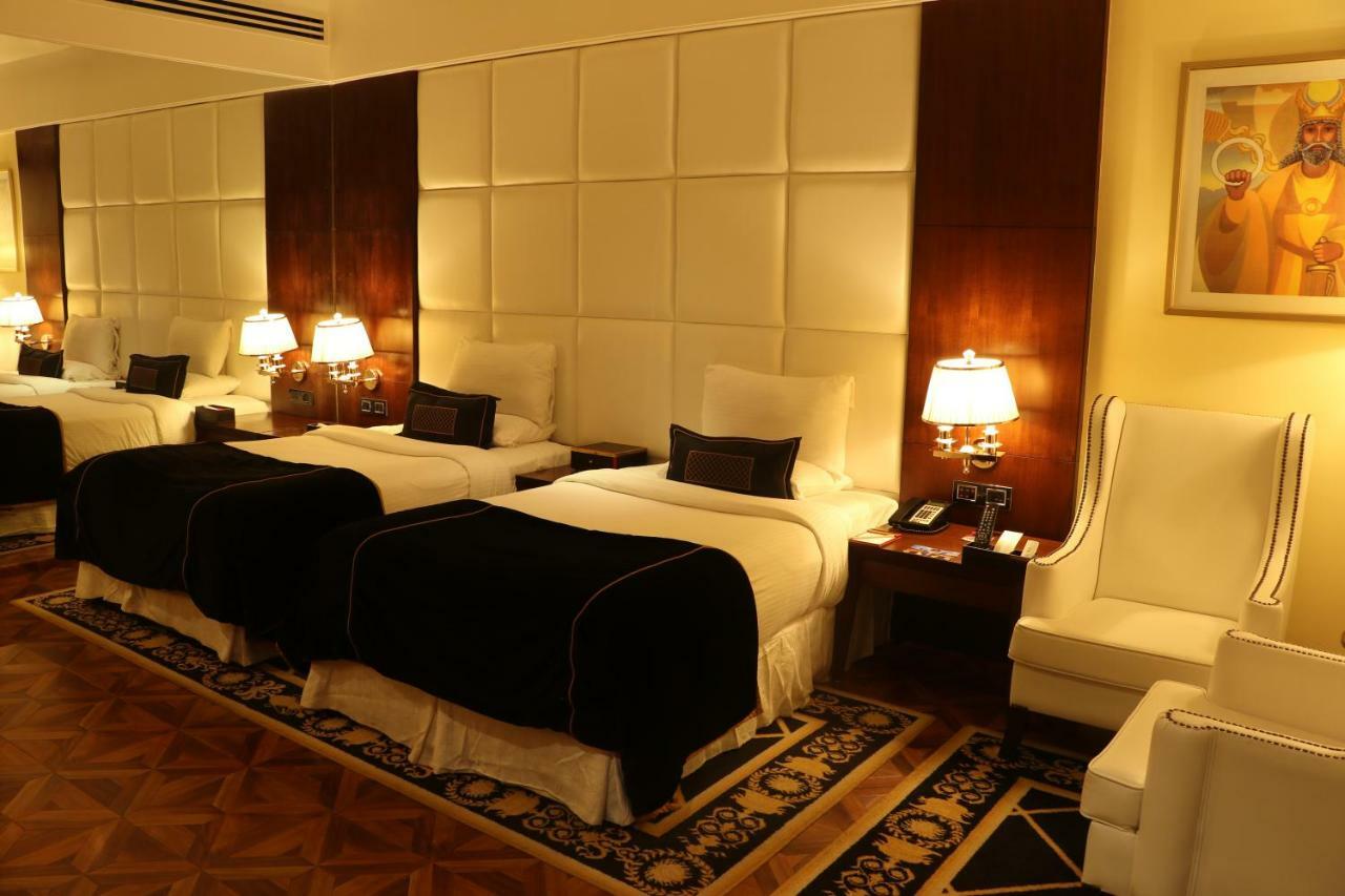 Della Resorts Лонавала Екстериор снимка